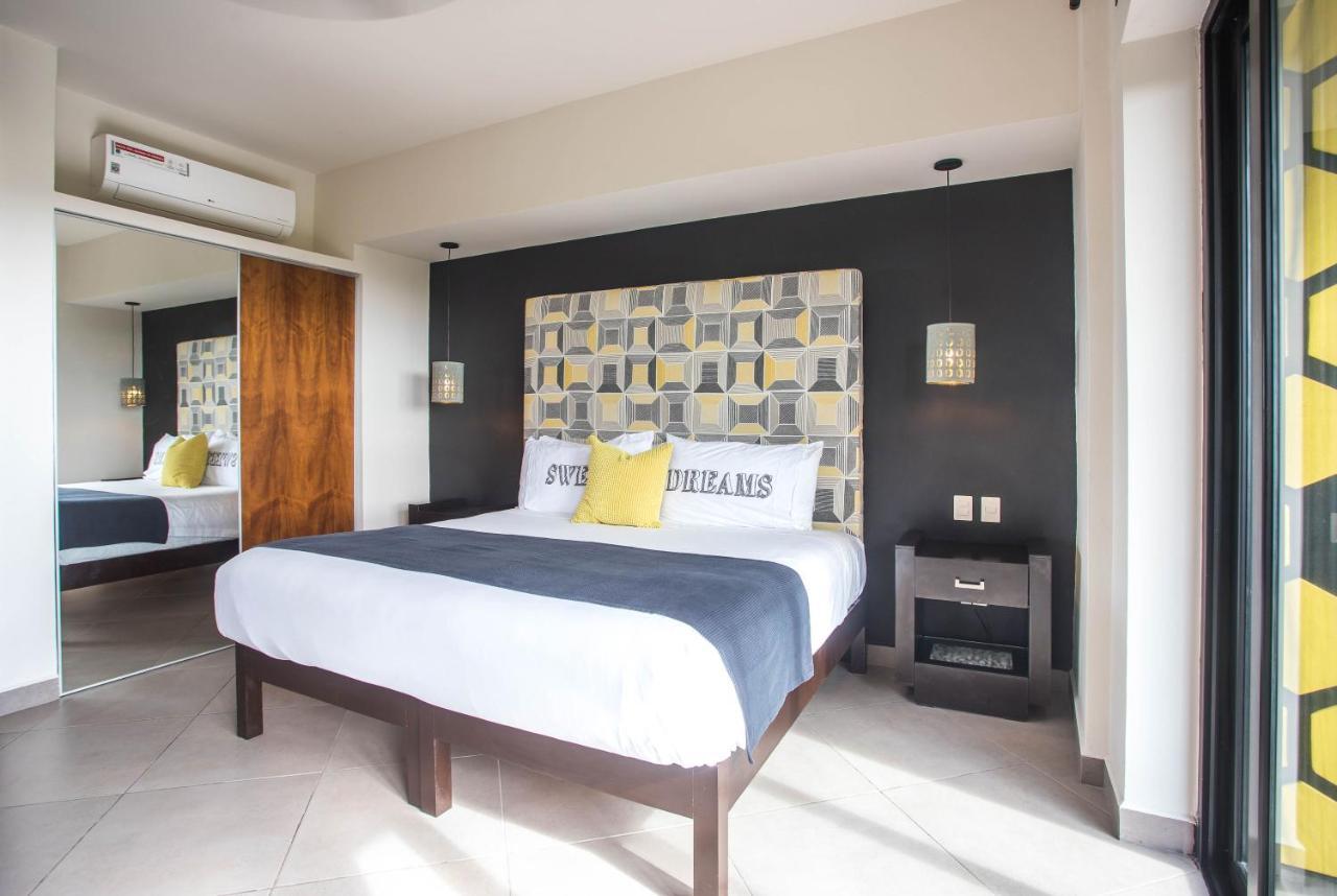 Honey B Suites Playa del Carmen Buitenkant foto