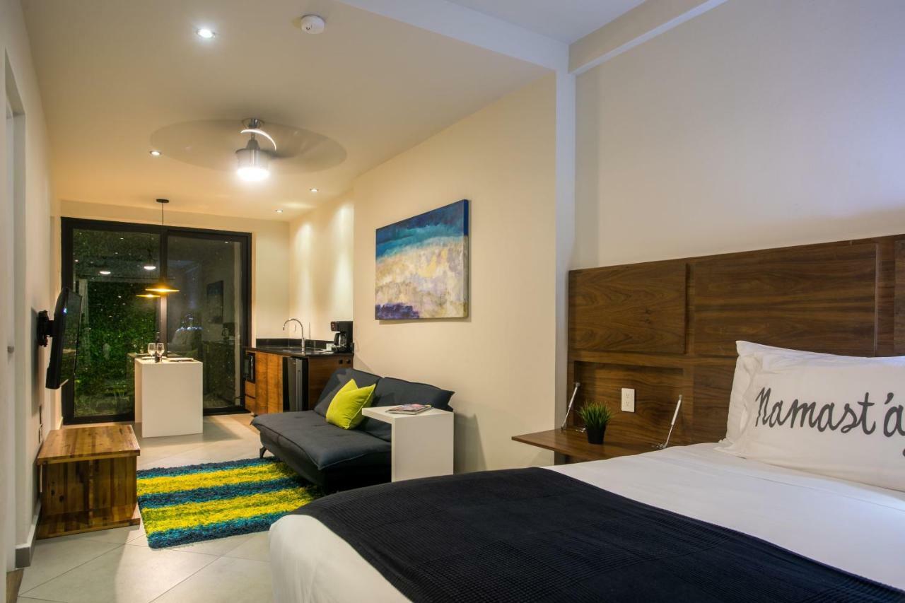 Honey B Suites Playa del Carmen Buitenkant foto